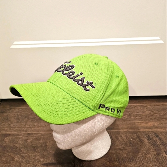 Titleist Lime Green Pro V1 Golf Hat Sz Sm/Md - Picture 6 of 9
